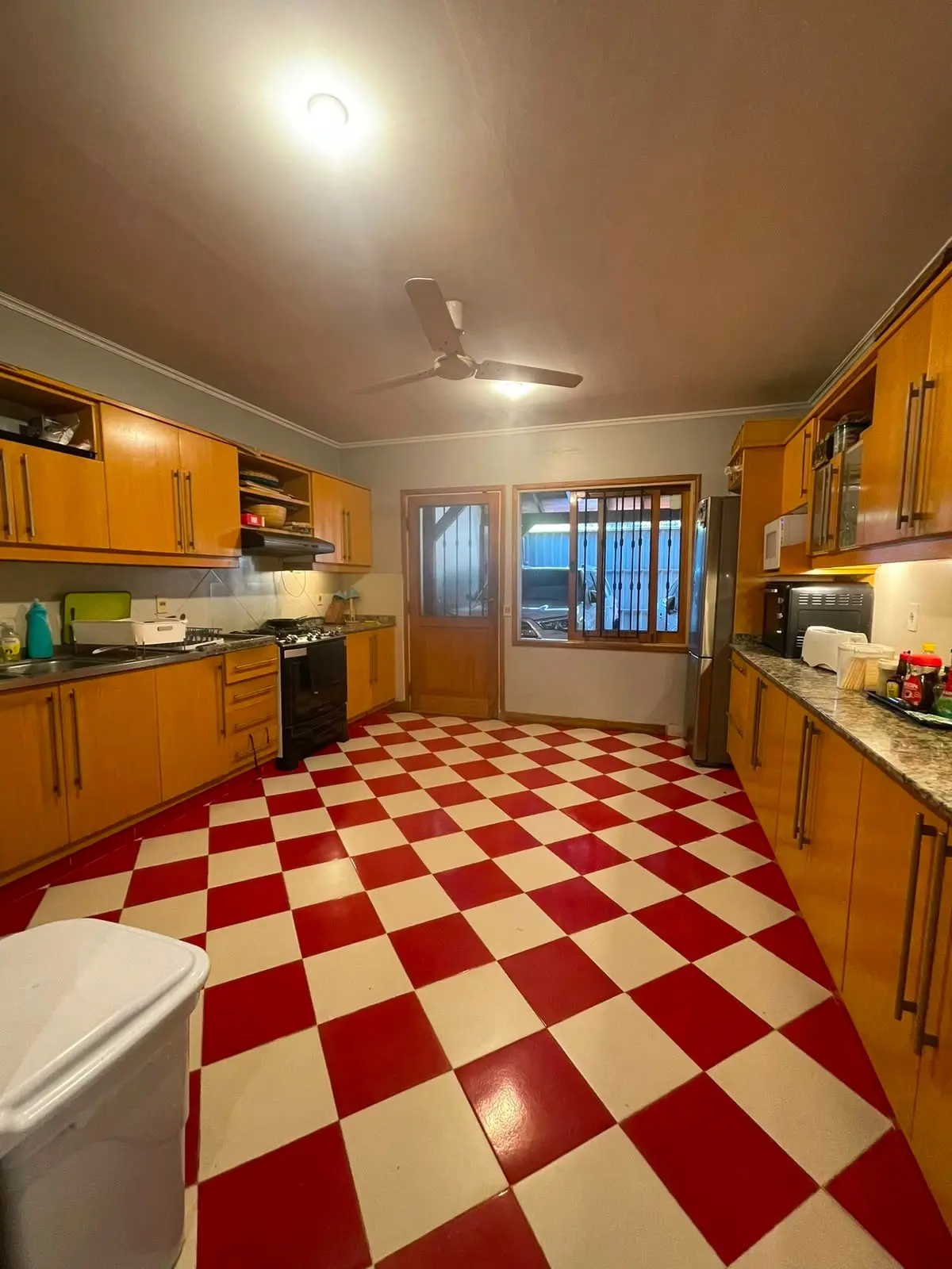 Residencia de Lujo Amueblada en Venta: 4 Dormitorios, Jardín Exuberante y Ubicación Privilegiada en el Exclusivo Barrio Las Lomas - Photo 15