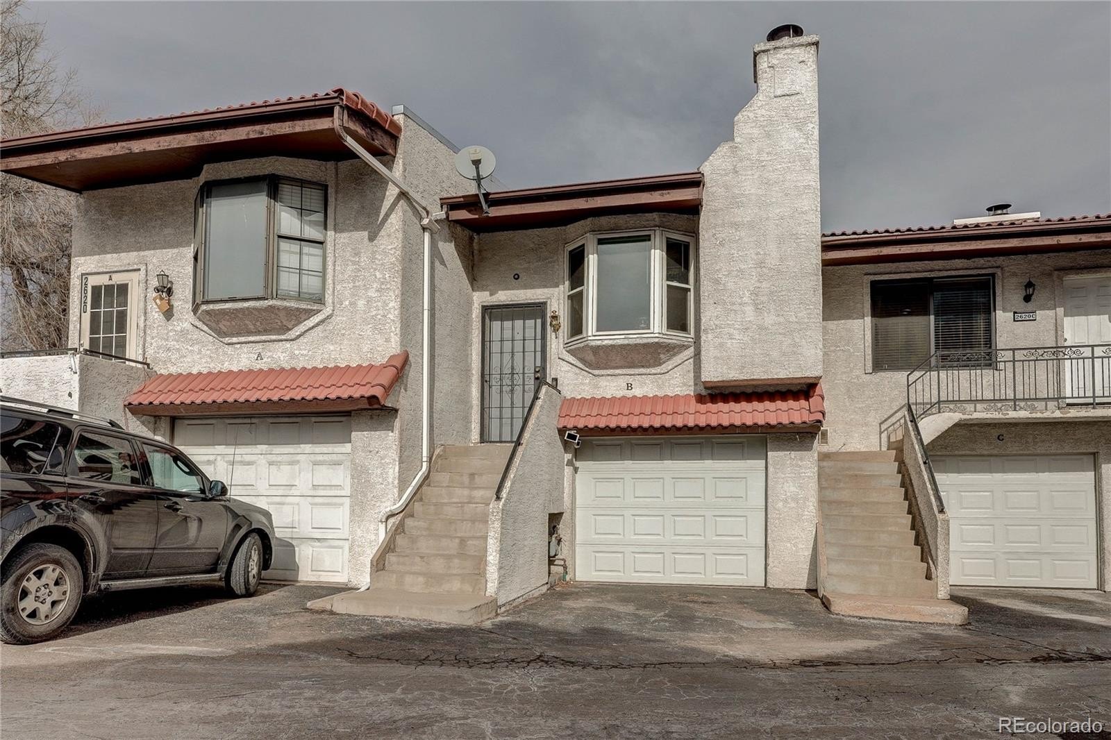 2 bed, 2 bath in Denver - Photo 2