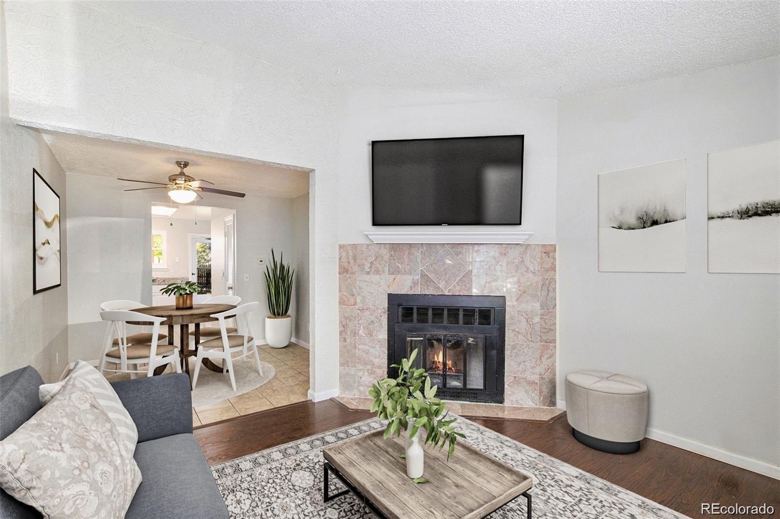 2 bed, 1 bath in Denver