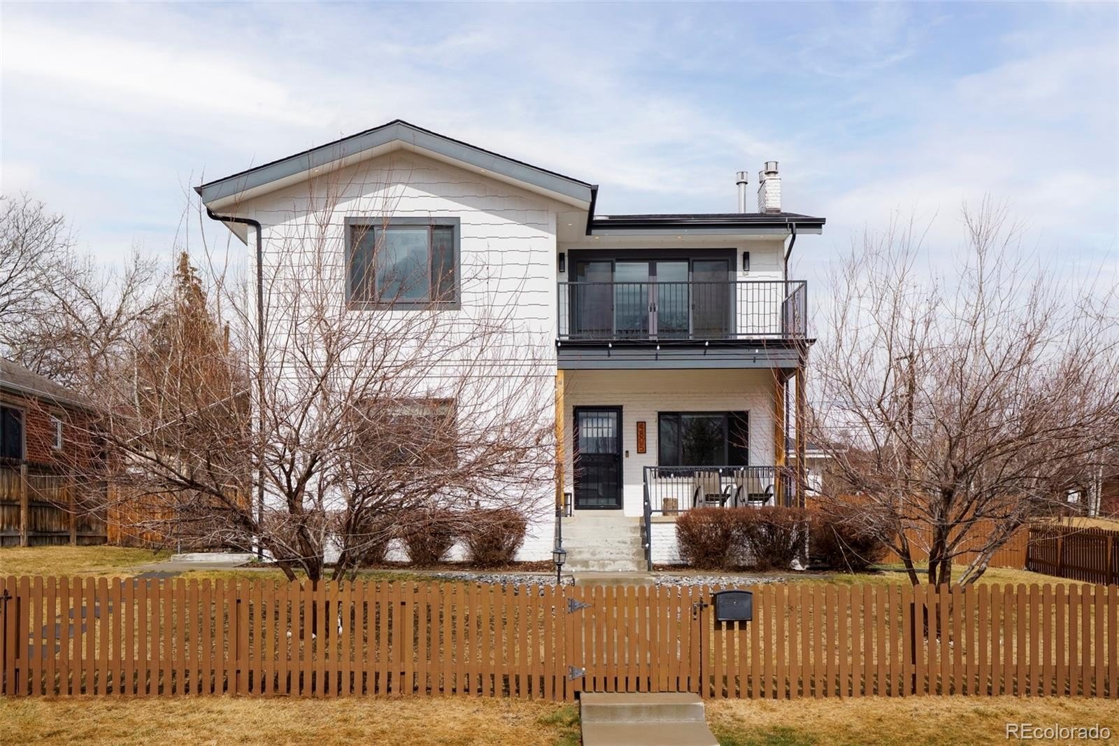 5 bed, 4 bath in Denver - Photo 2