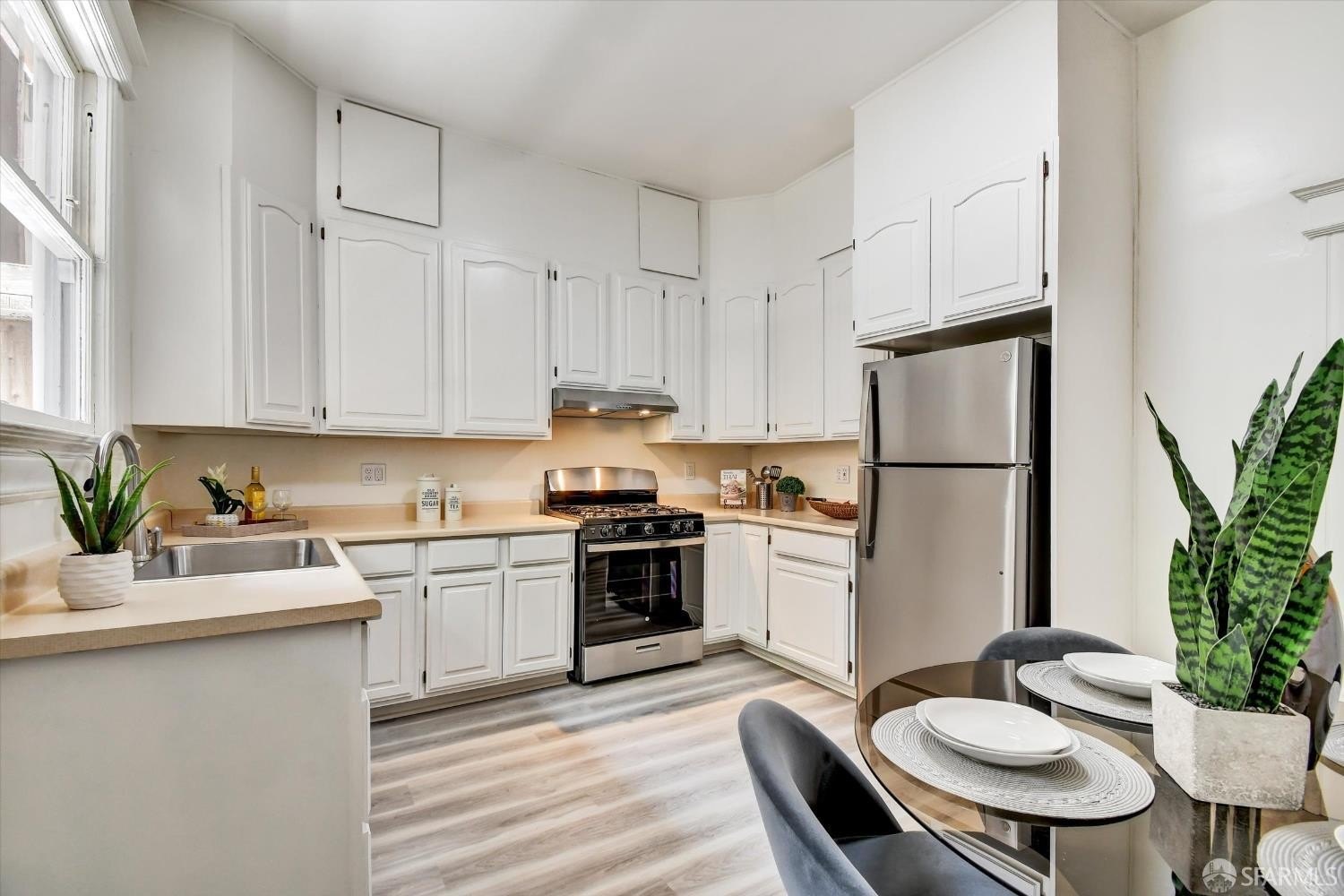 2 bed, 1 bath in San Francisco