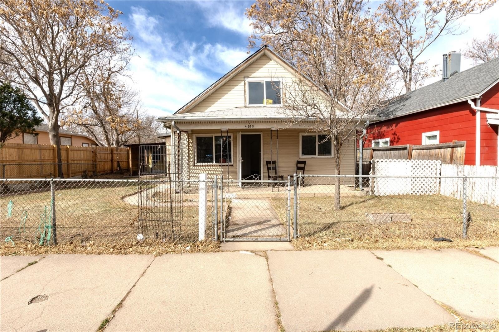 3 bed, 2 bath in Denver