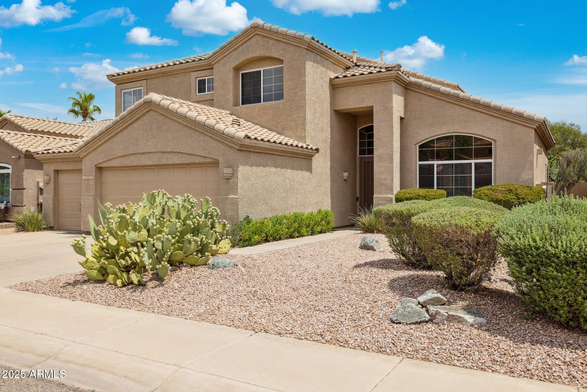 5 bed, 3 bath in Phoenix