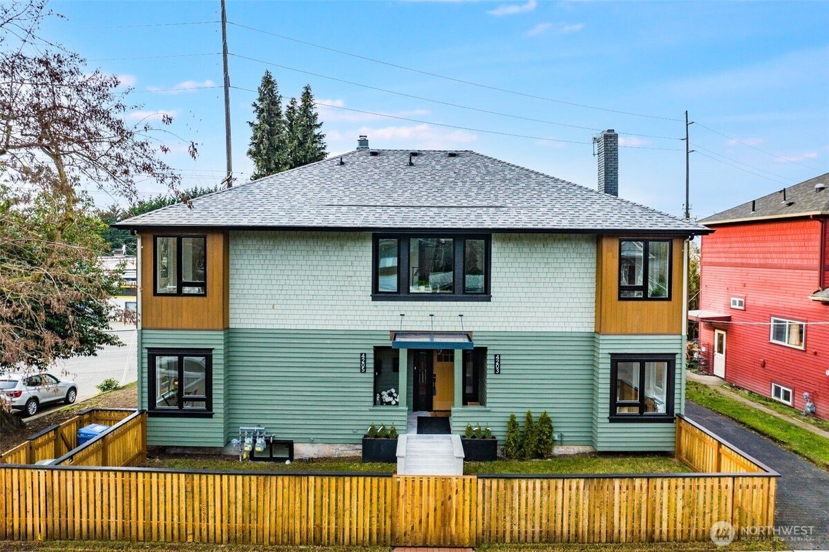 5 bed, 0 bath in Seattle - Photo 2