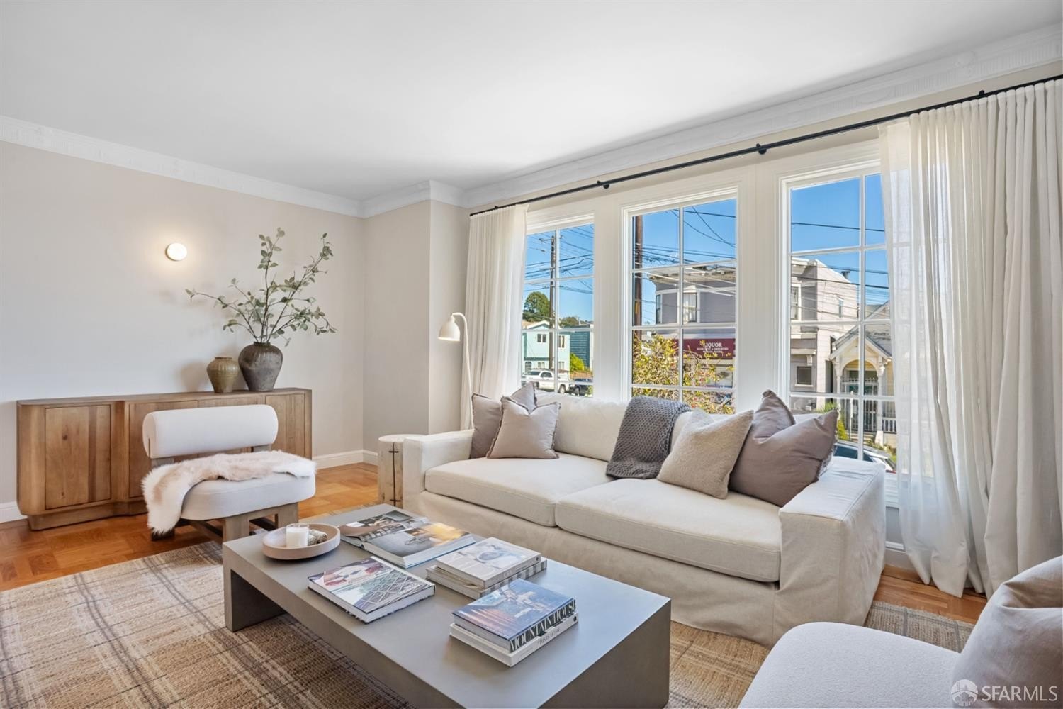 2 bed, 1 bath in San Francisco - Photo 2
