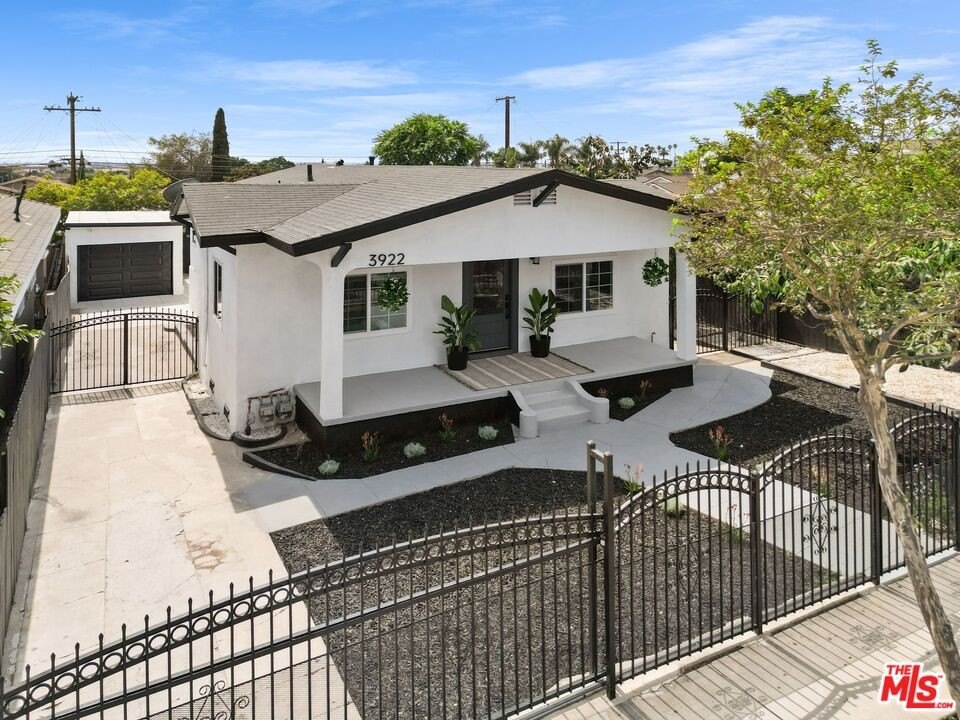 5 bed, 3 bath in Los Angeles