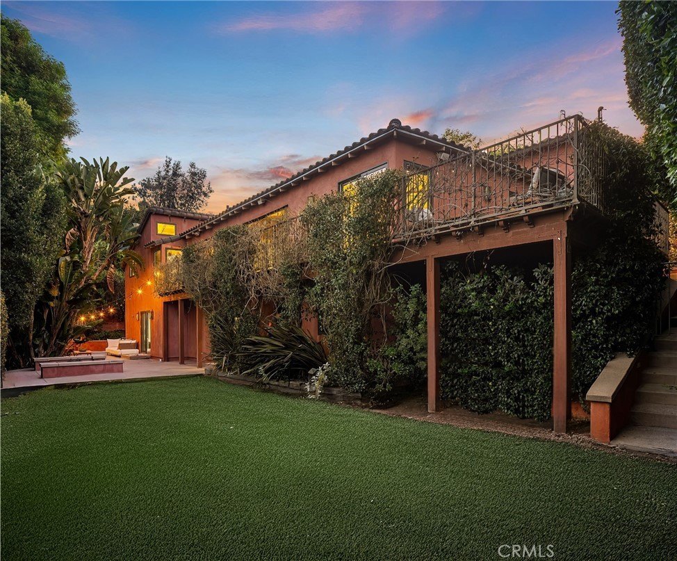 4 bed, 3 bath in Los Angeles