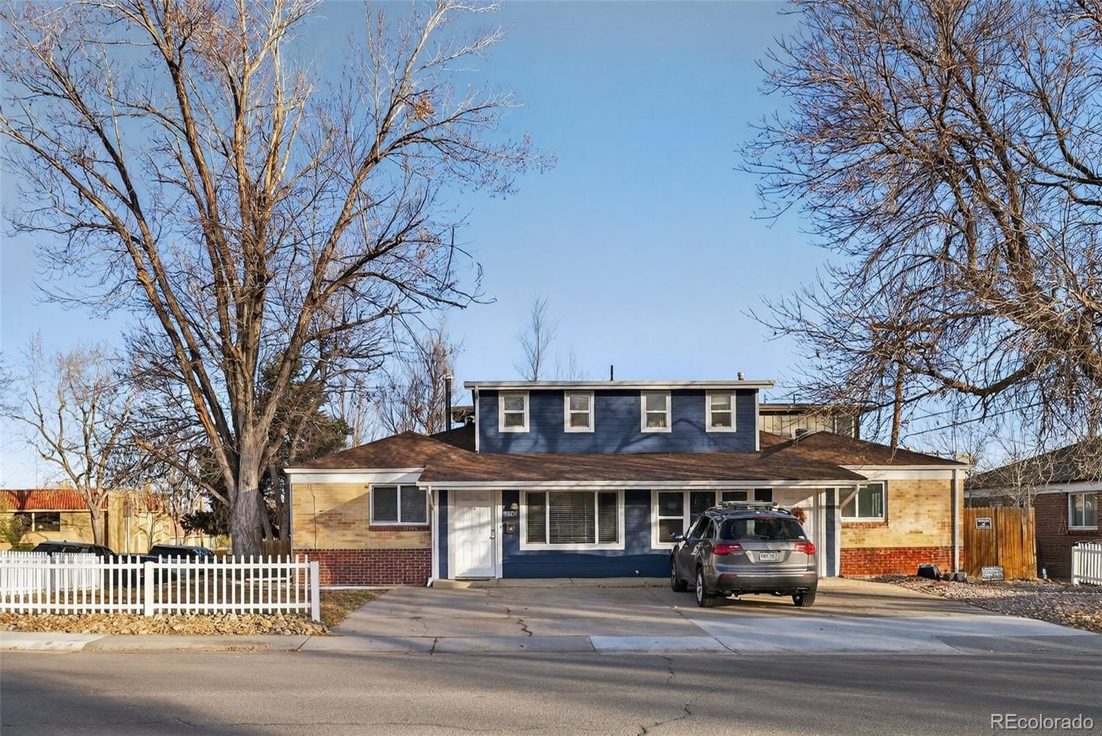 6 bed, 4 bath in Denver