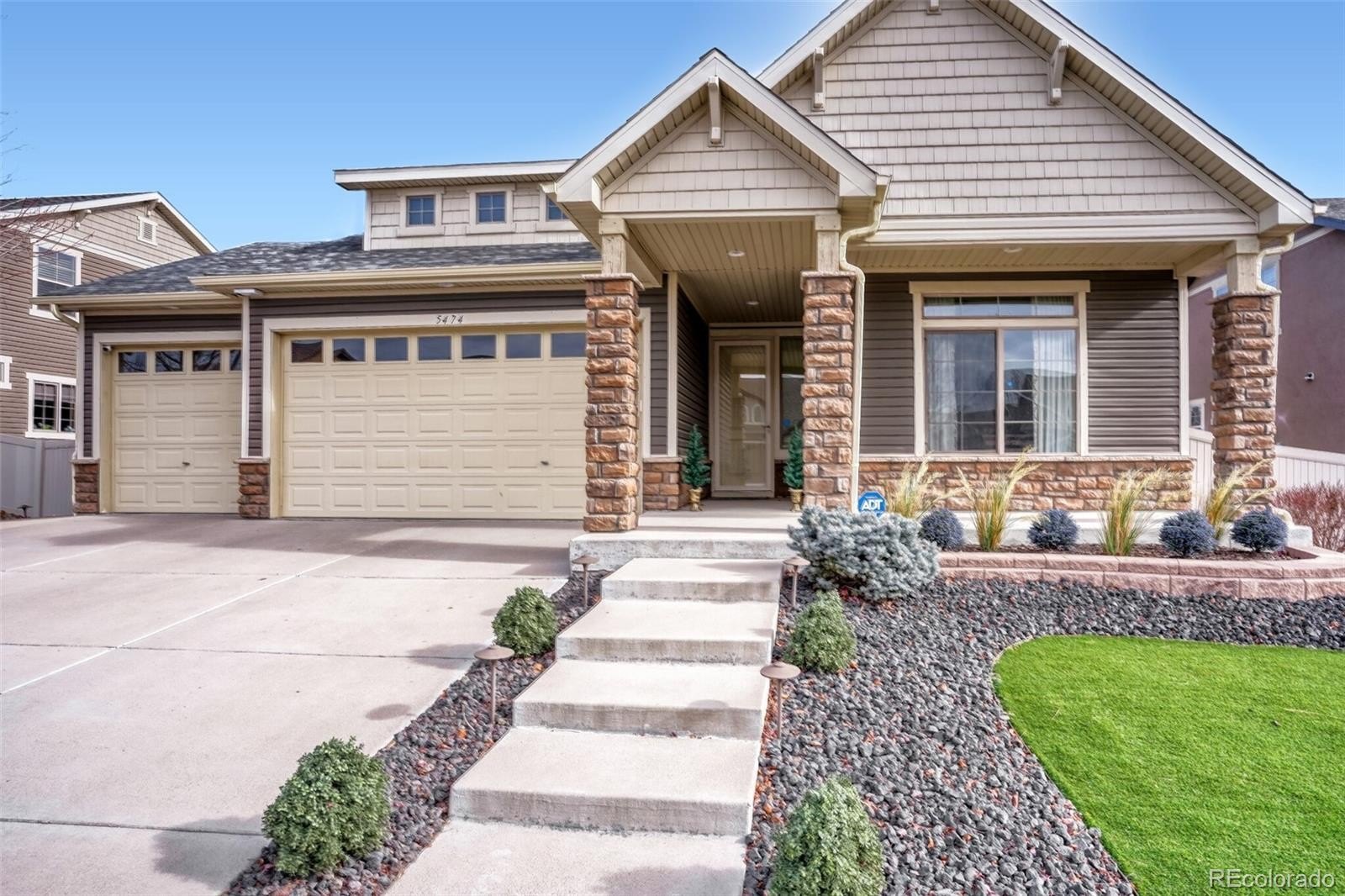 3 bed, 3 bath in Denver