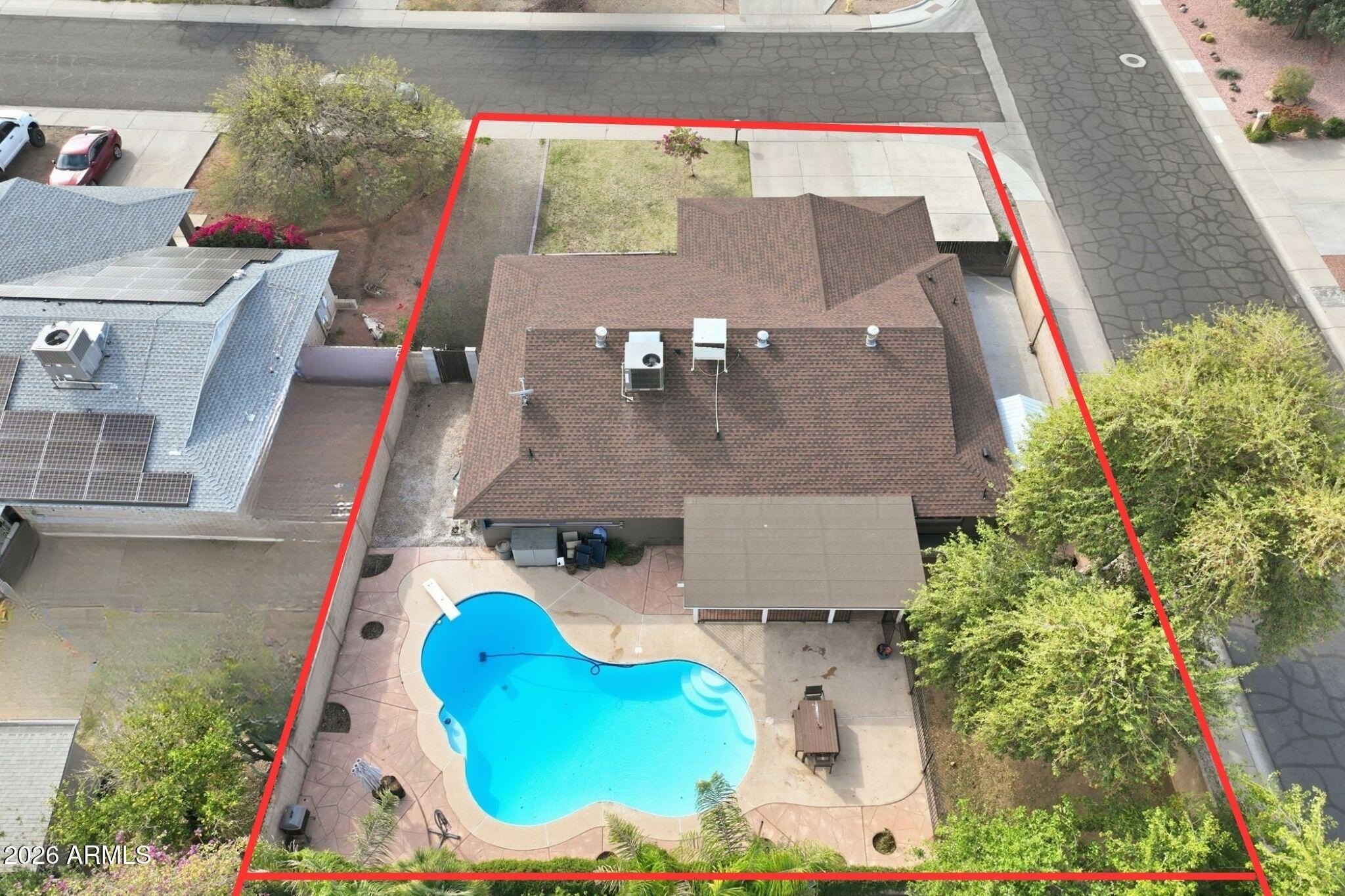 4 bed, 2 bath in Phoenix