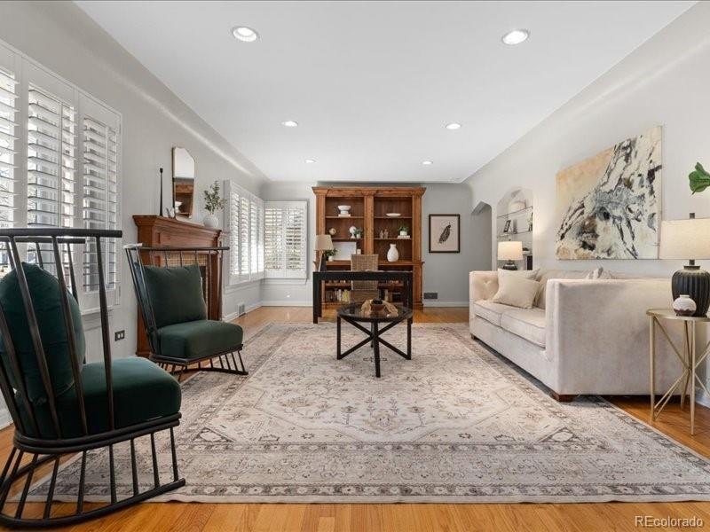5 bed, 4 bath in Denver - Photo 2