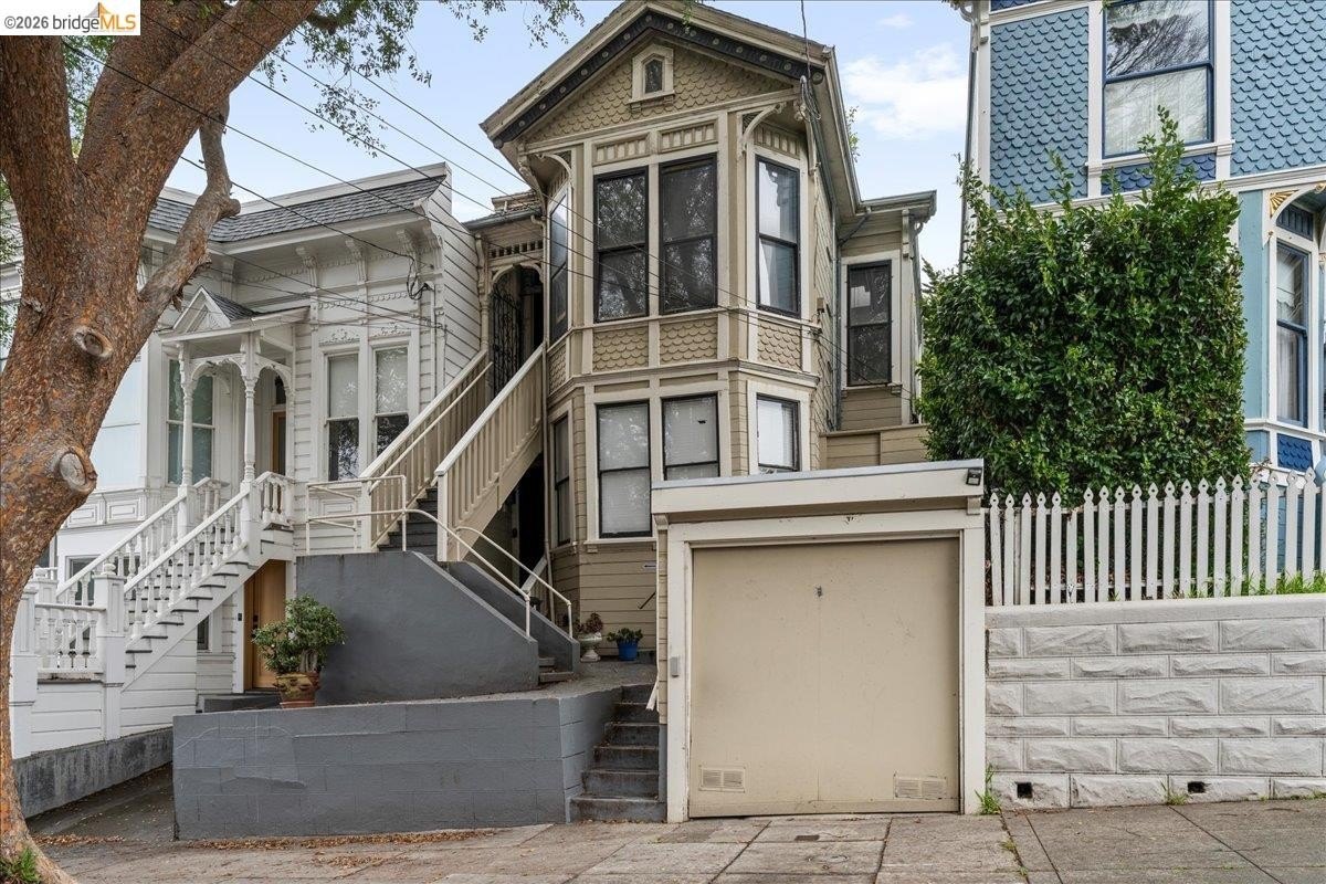 3 bed, 0 bath in San Francisco
