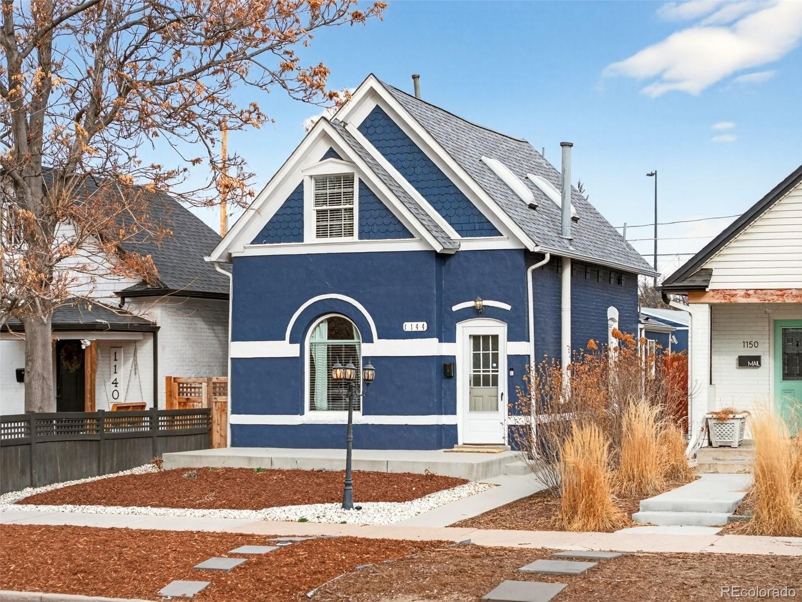 2 bed, 1 bath in Denver