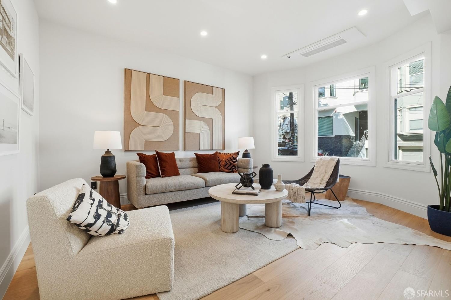 4 bed, 3 bath in San Francisco - Photo 2