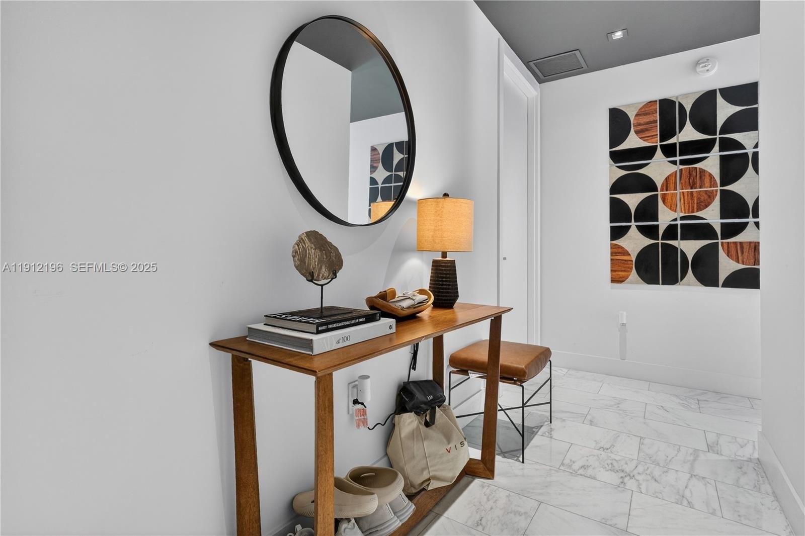 2 bed, 2 bath in Miami - Photo 2