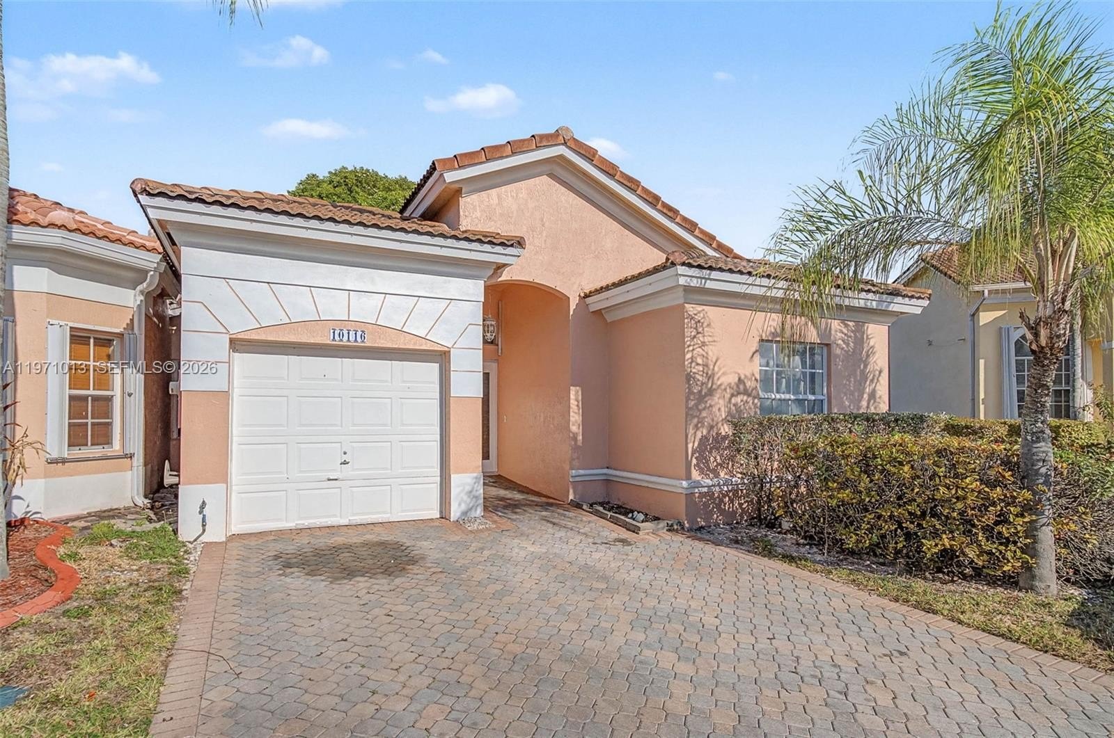 3 bed, 2 bath in Miami