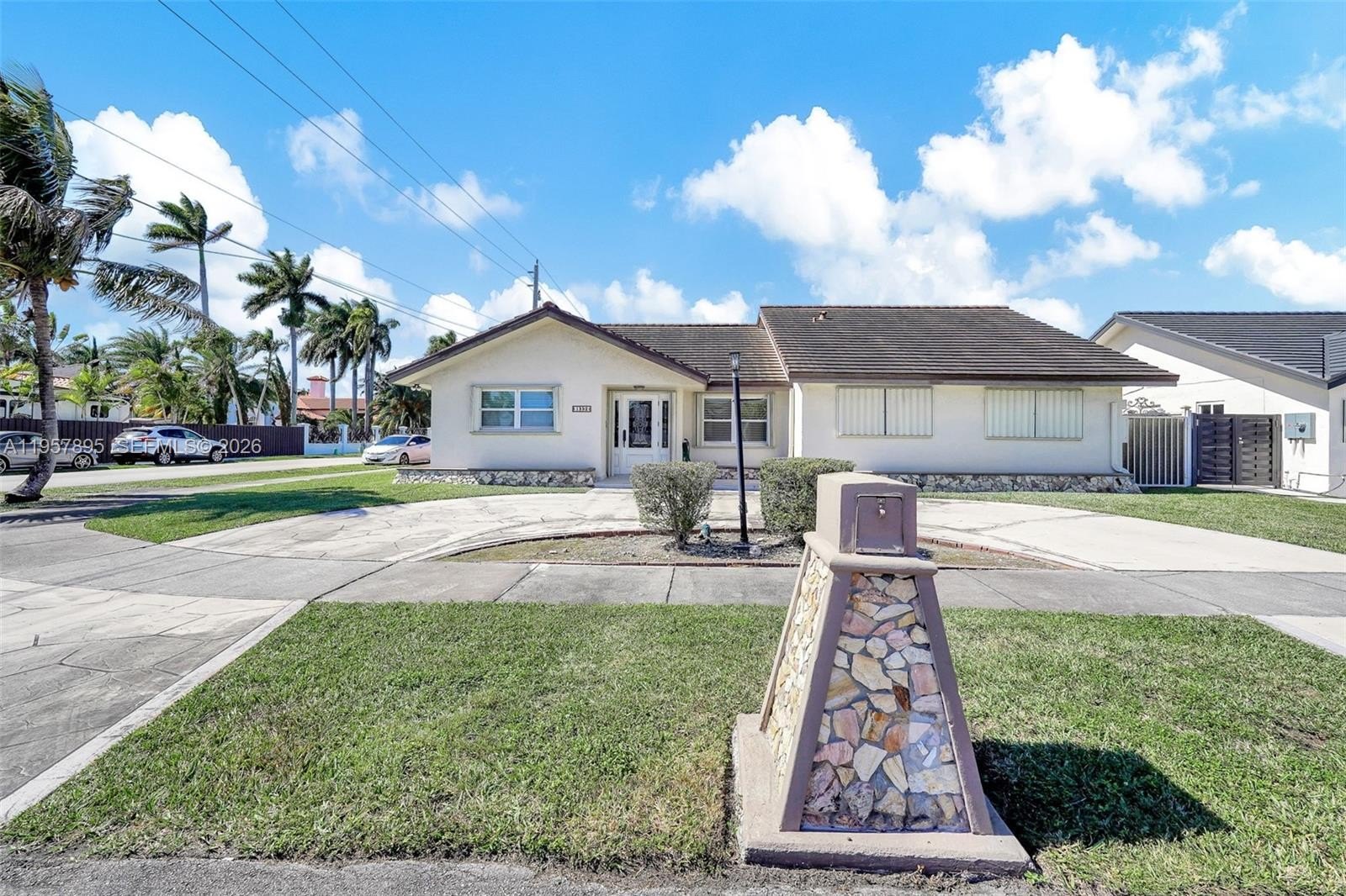 5 bed, 3 bath in Miami