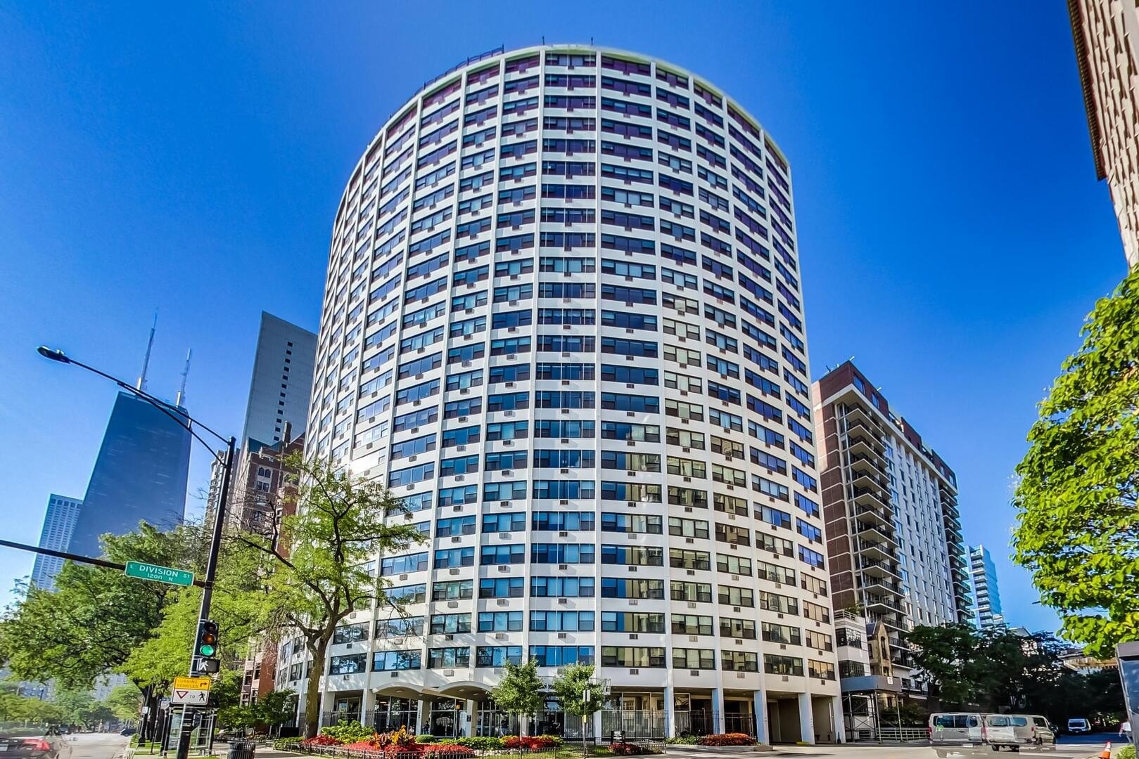 1 bed, 1 bath in Chicago