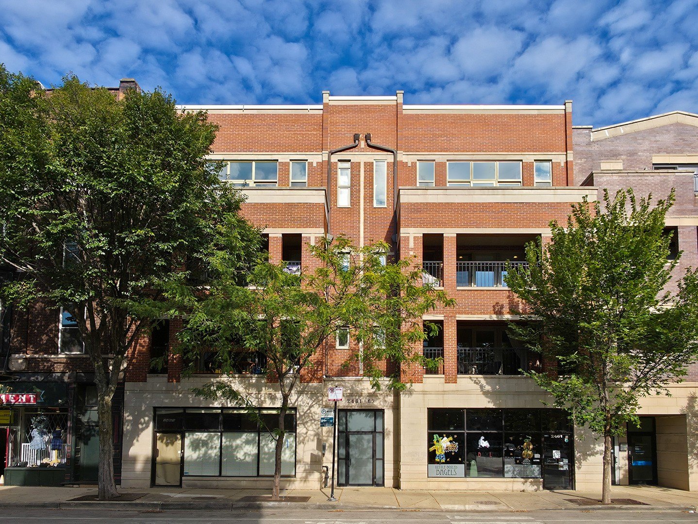 3 bed, 2 bath in Chicago
