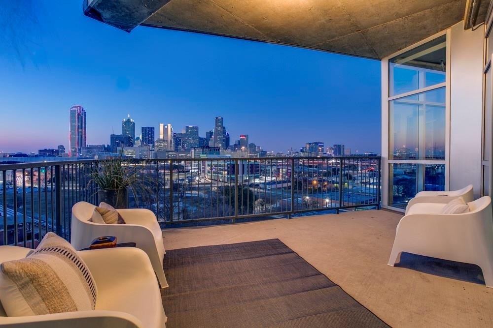 2 bed, 2 bath in Dallas