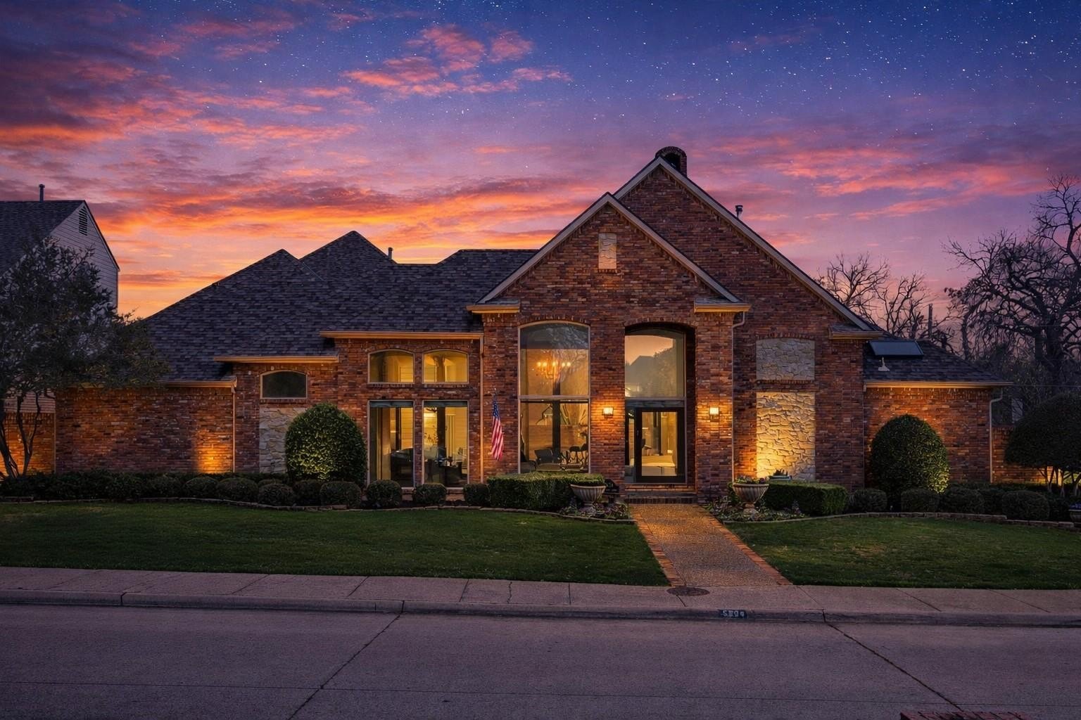 4 bed, 4 bath in Dallas