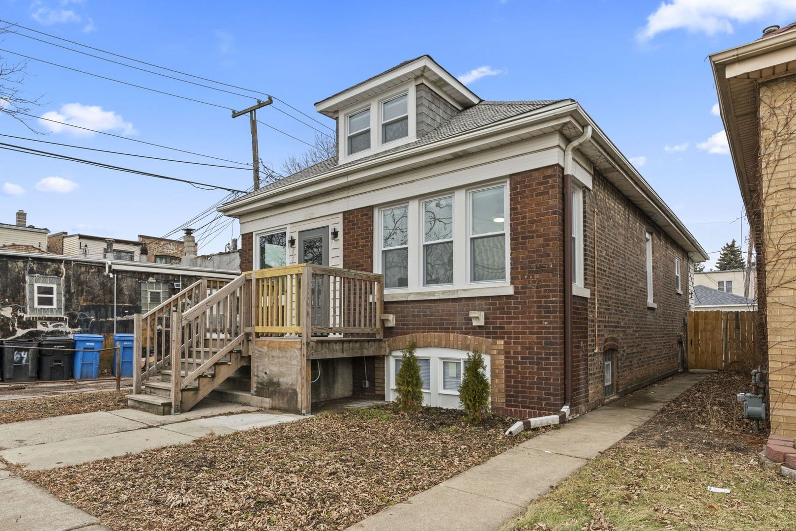 4 bed, 3 bath in Chicago - Photo 2