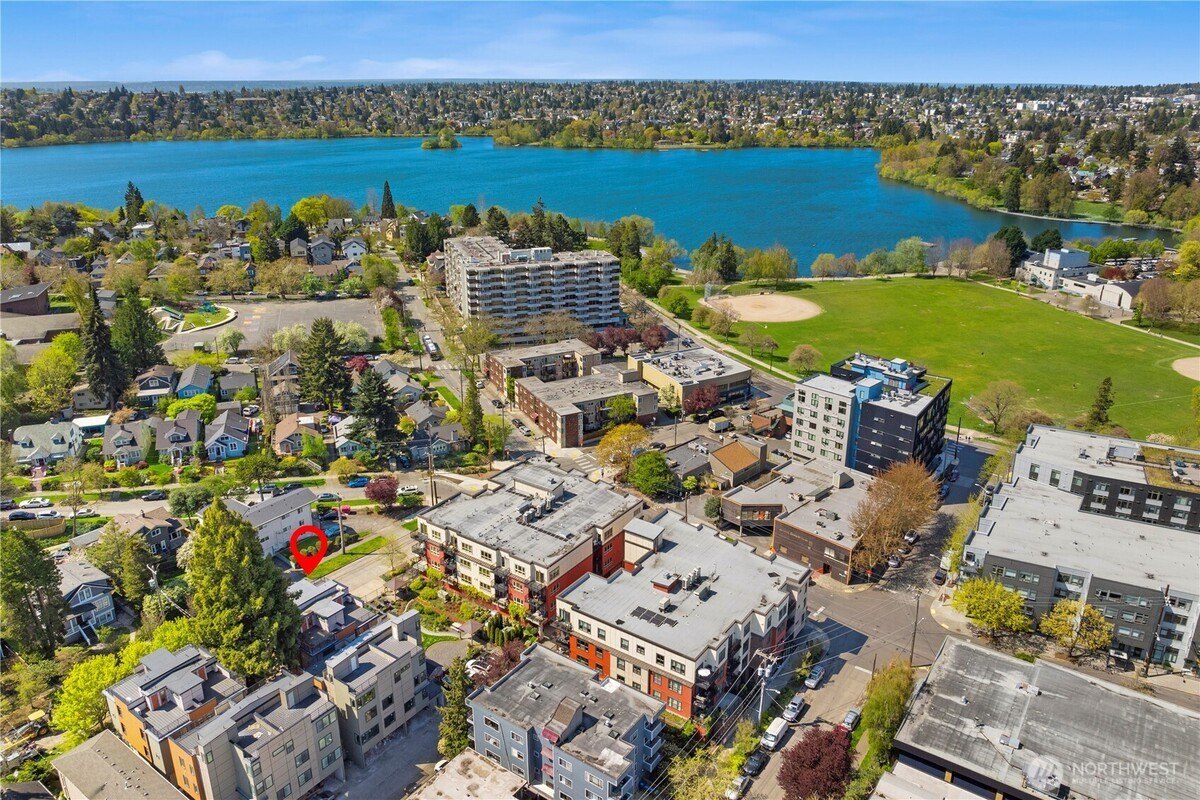 3 bed, 2 bath in Seattle