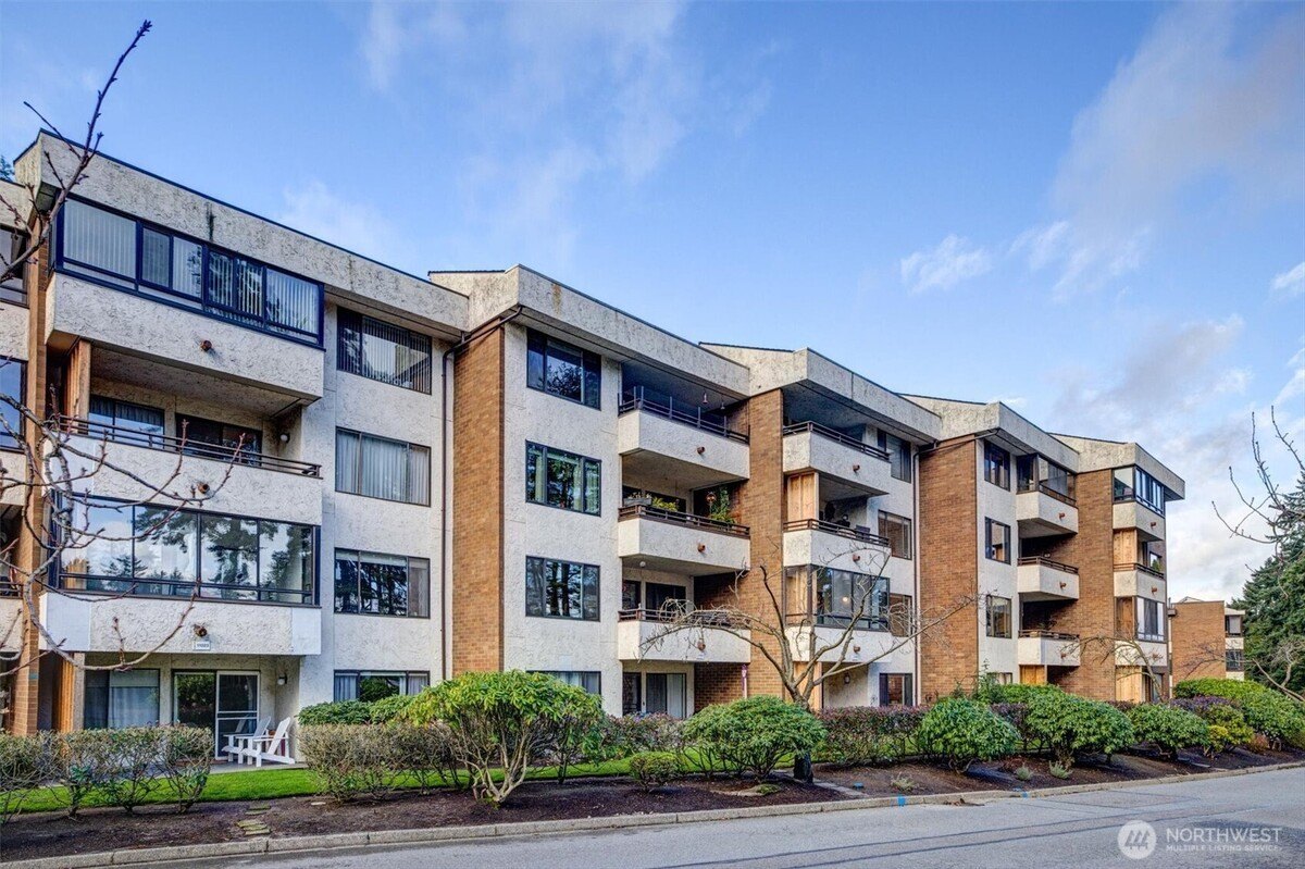 2 bed, 2 bath in Seattle