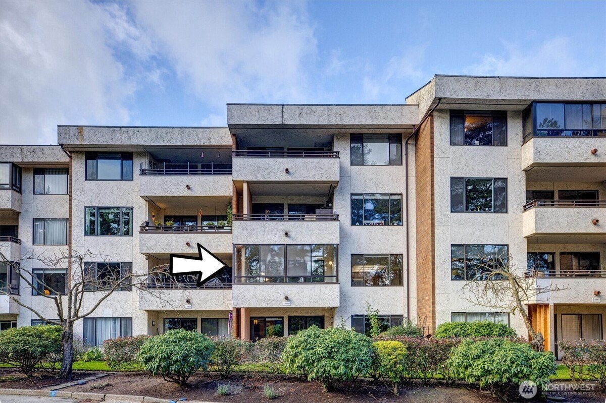 2 bed, 2 bath in Seattle - Photo 2