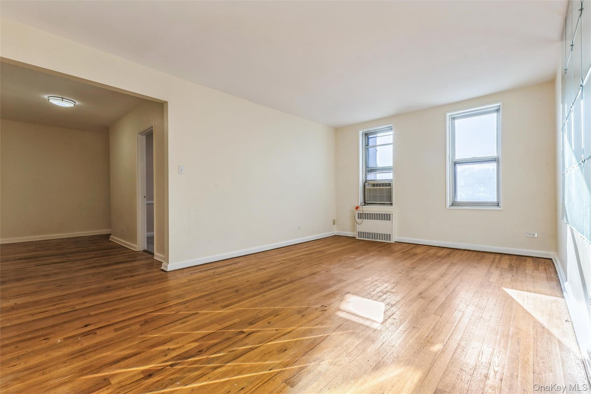 2 bed, 1 bath in Brooklyn - Photo 2