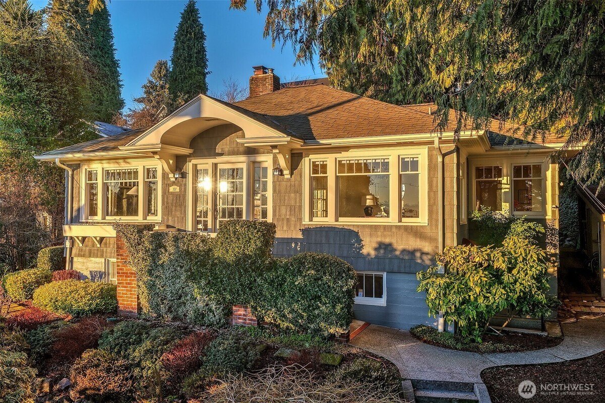 3 bed, 2 bath in Seattle