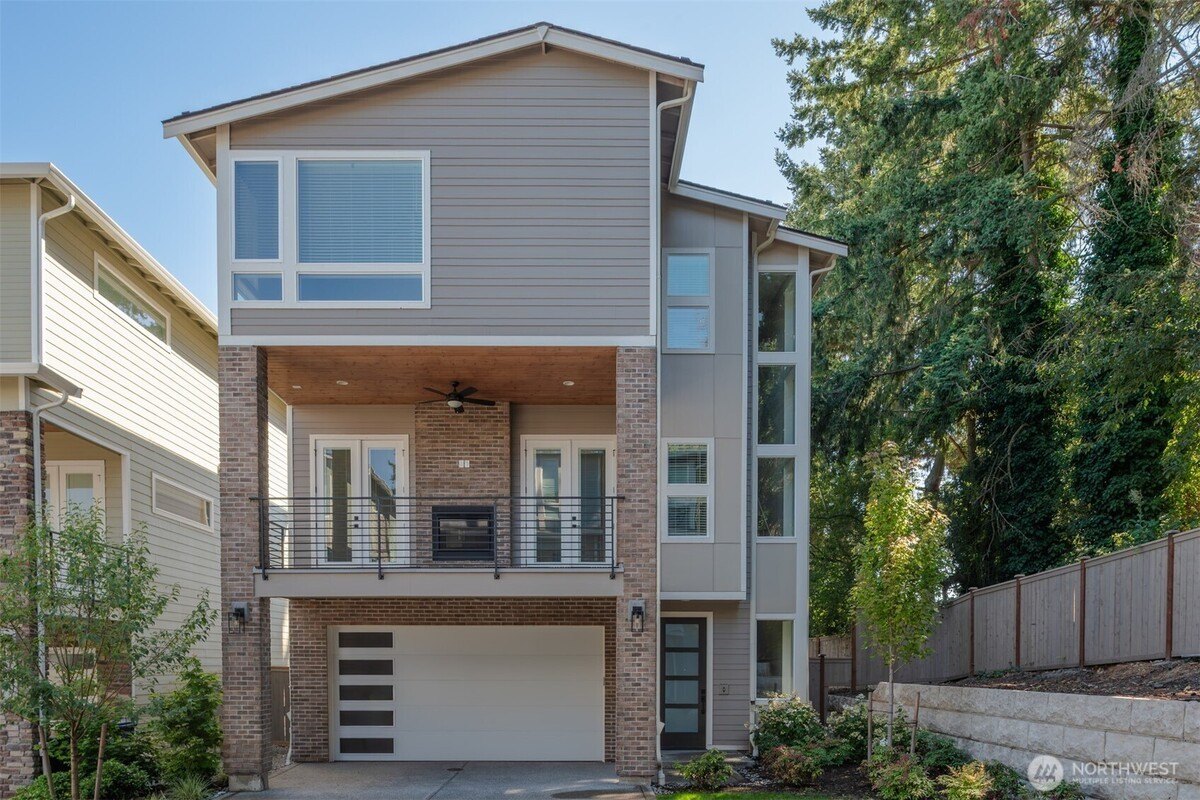 4 bed, 3 bath in Seattle