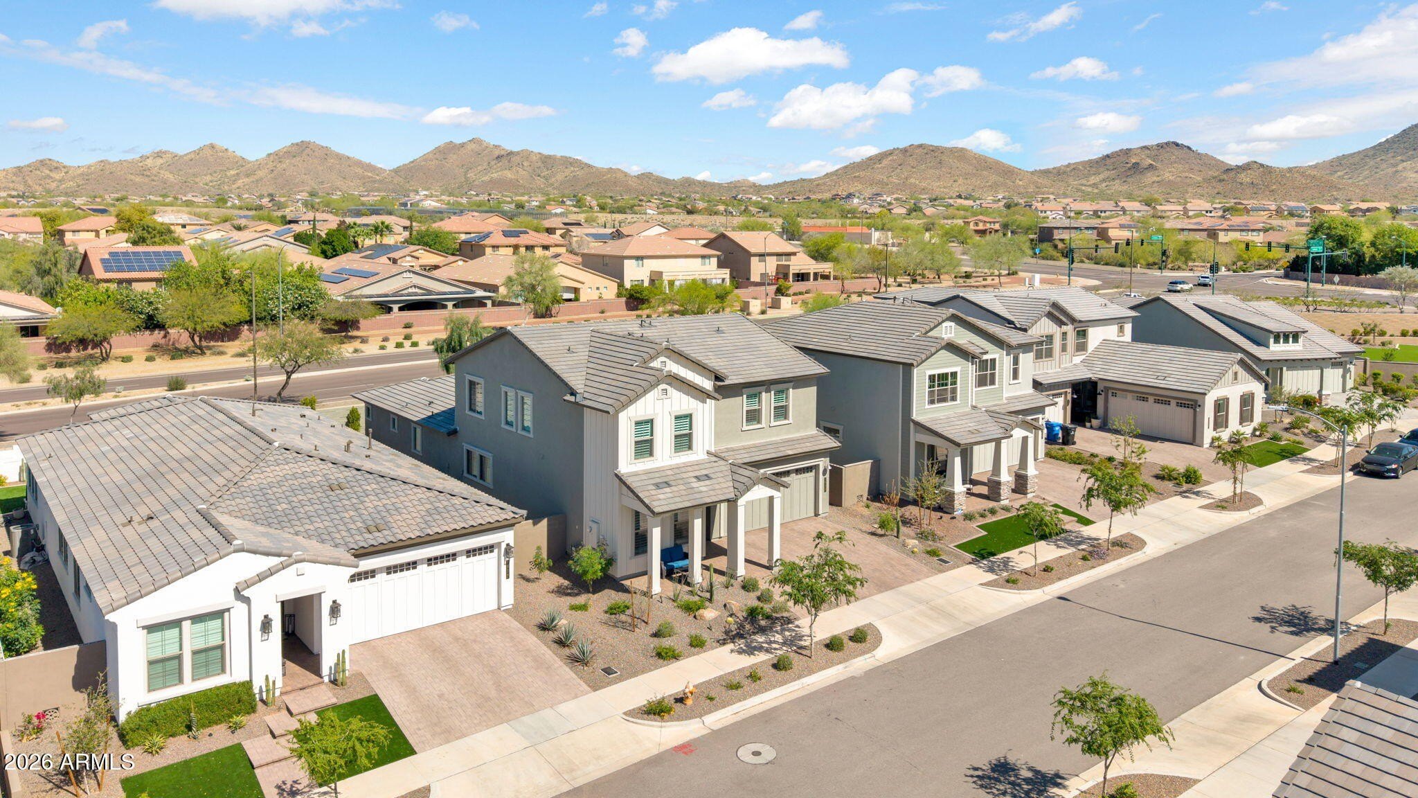 5 bed, 4 bath in Phoenix - Photo 2