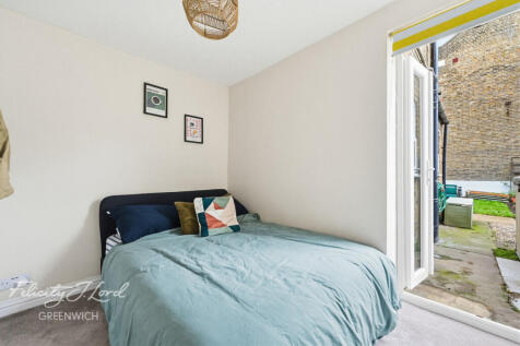 1 bed, 1 bath Apartment in London - Photo 6