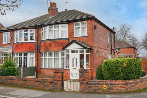 3 bed, 1 bath Semi-Detached in Manchester