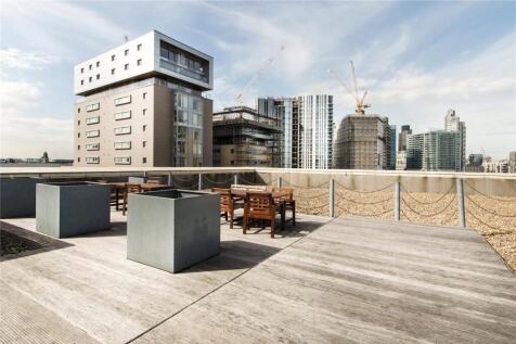 1 bed, 1 bath Apartment in London - Photo 10