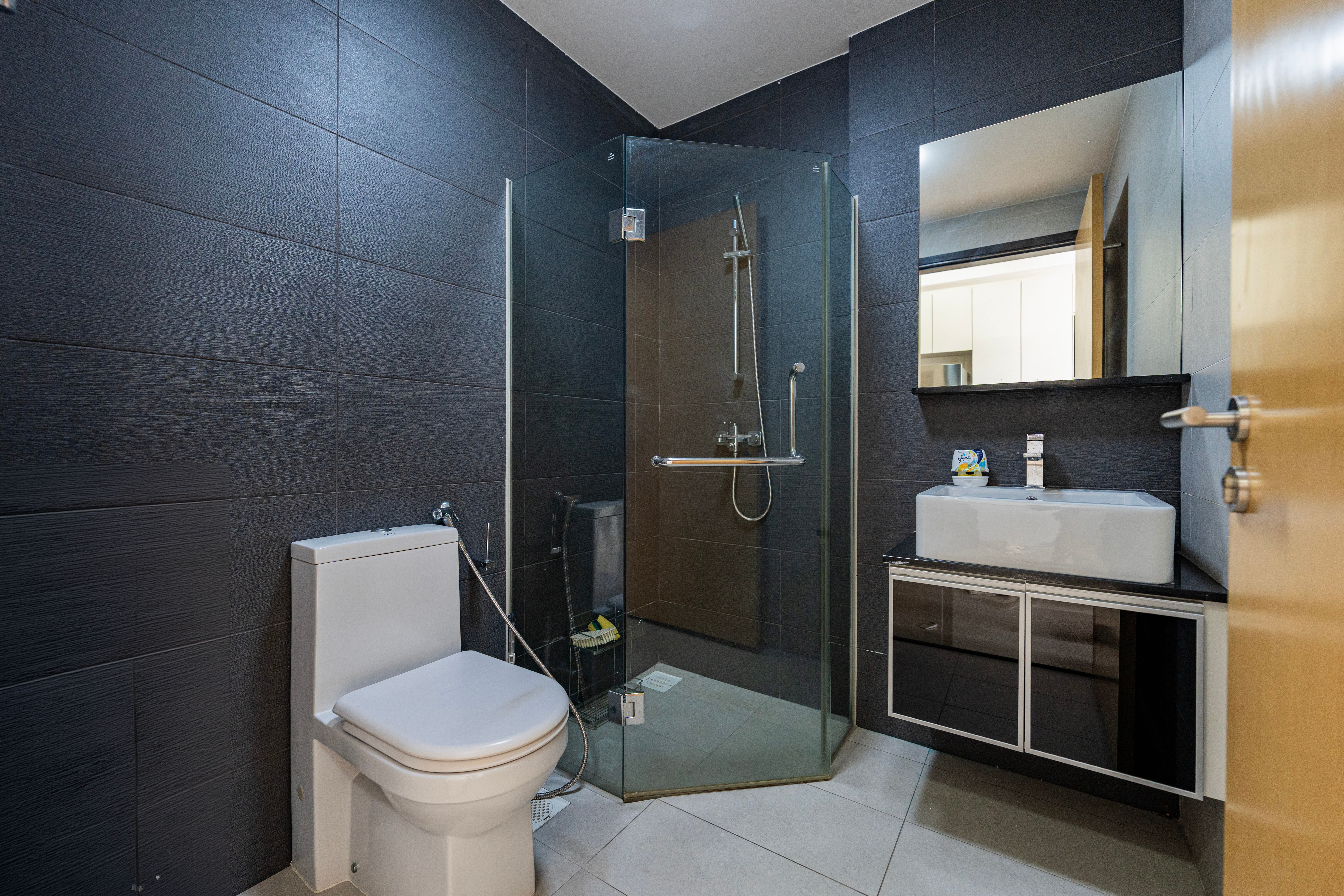 Move-In Ready 2-Bedroom Unit Close to Amenities - Photo 5