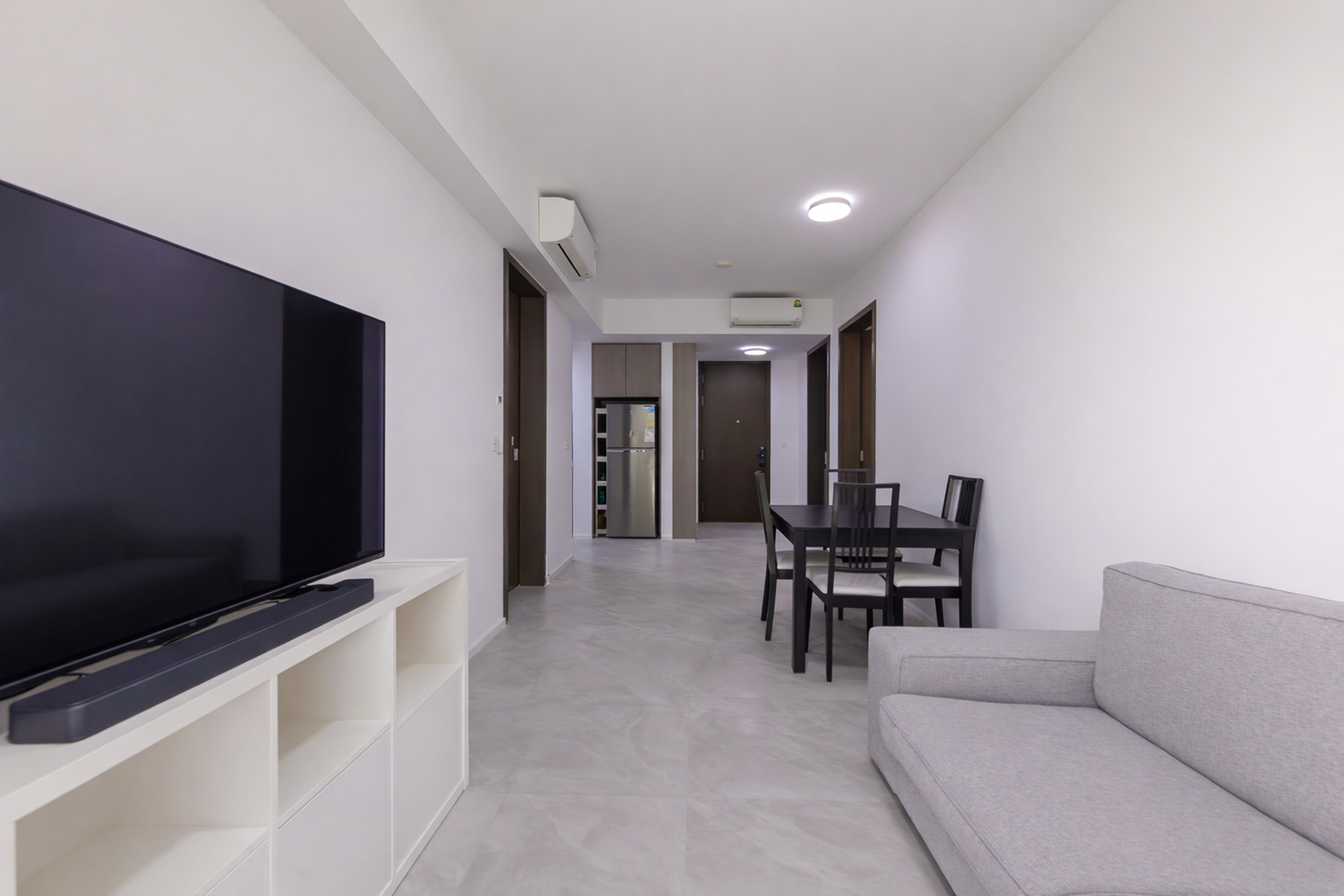 Breezy N-S Oriented 2-Bed Home Near Canberra MRT