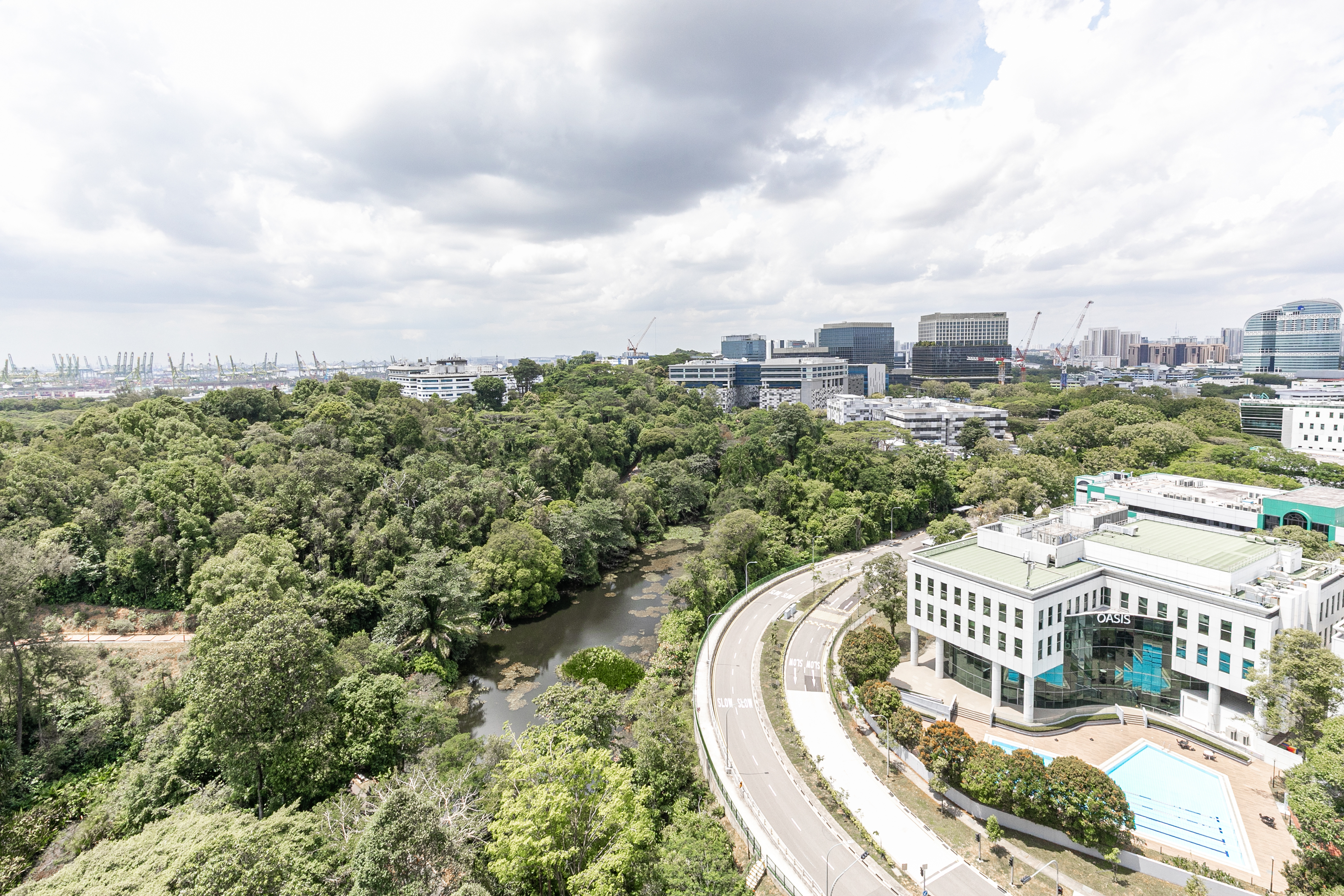 Move-In Ready 2-Bedder with Scenic Views at Normanton Park