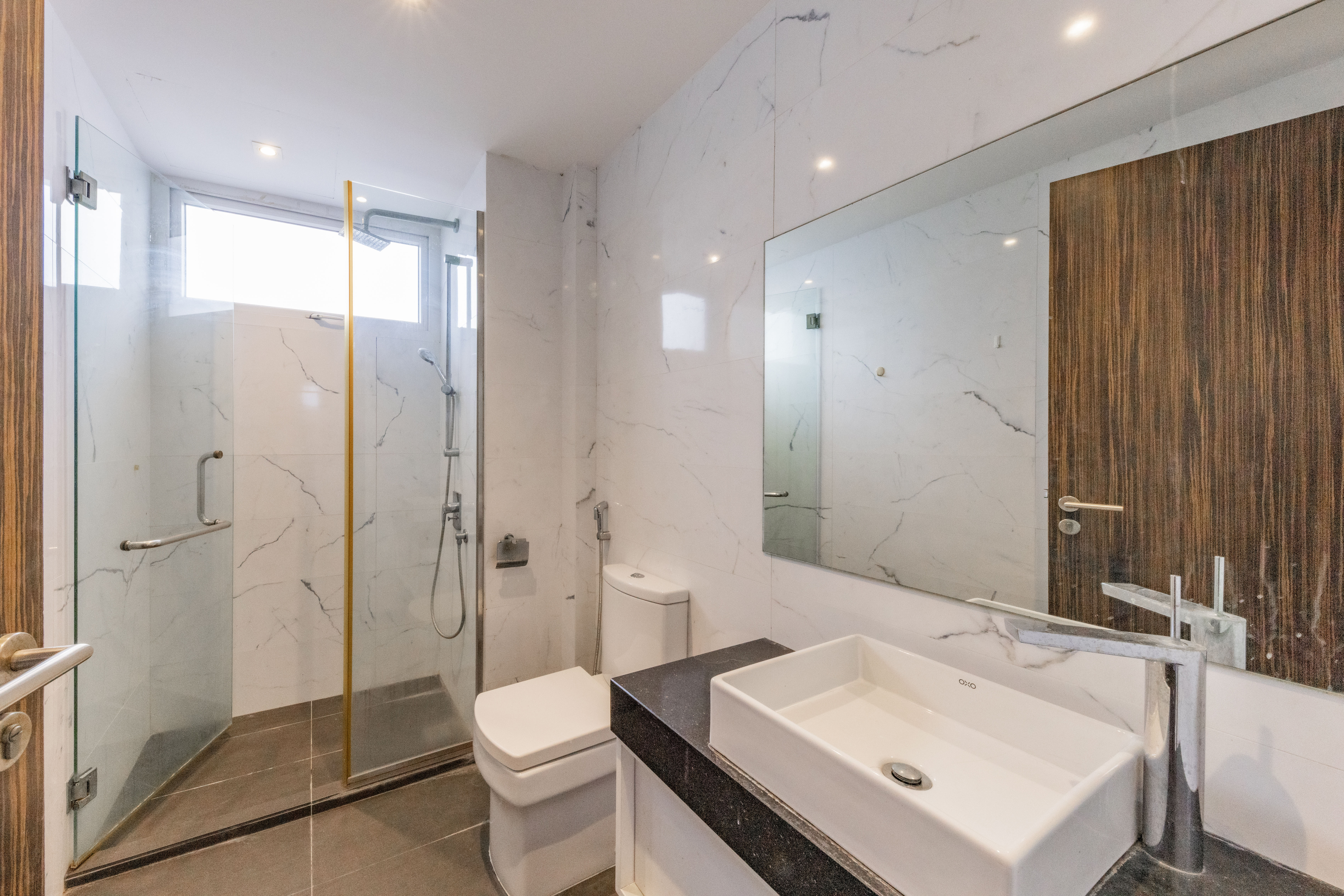 Luxury Duplex Penthouse Living with Your Own Private Pool - Photo 12