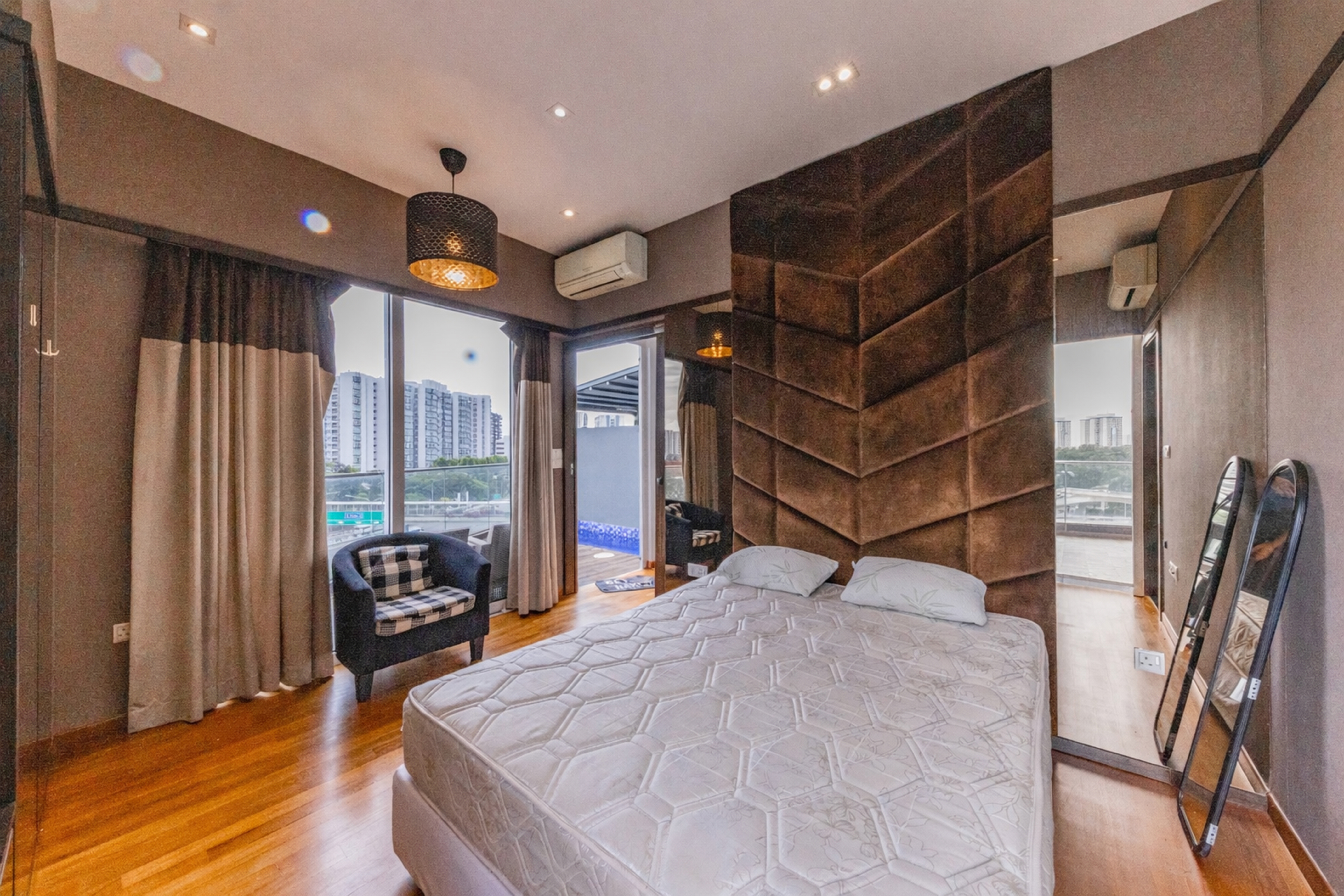 Luxury Duplex Penthouse Living with Your Own Private Pool - Photo 7