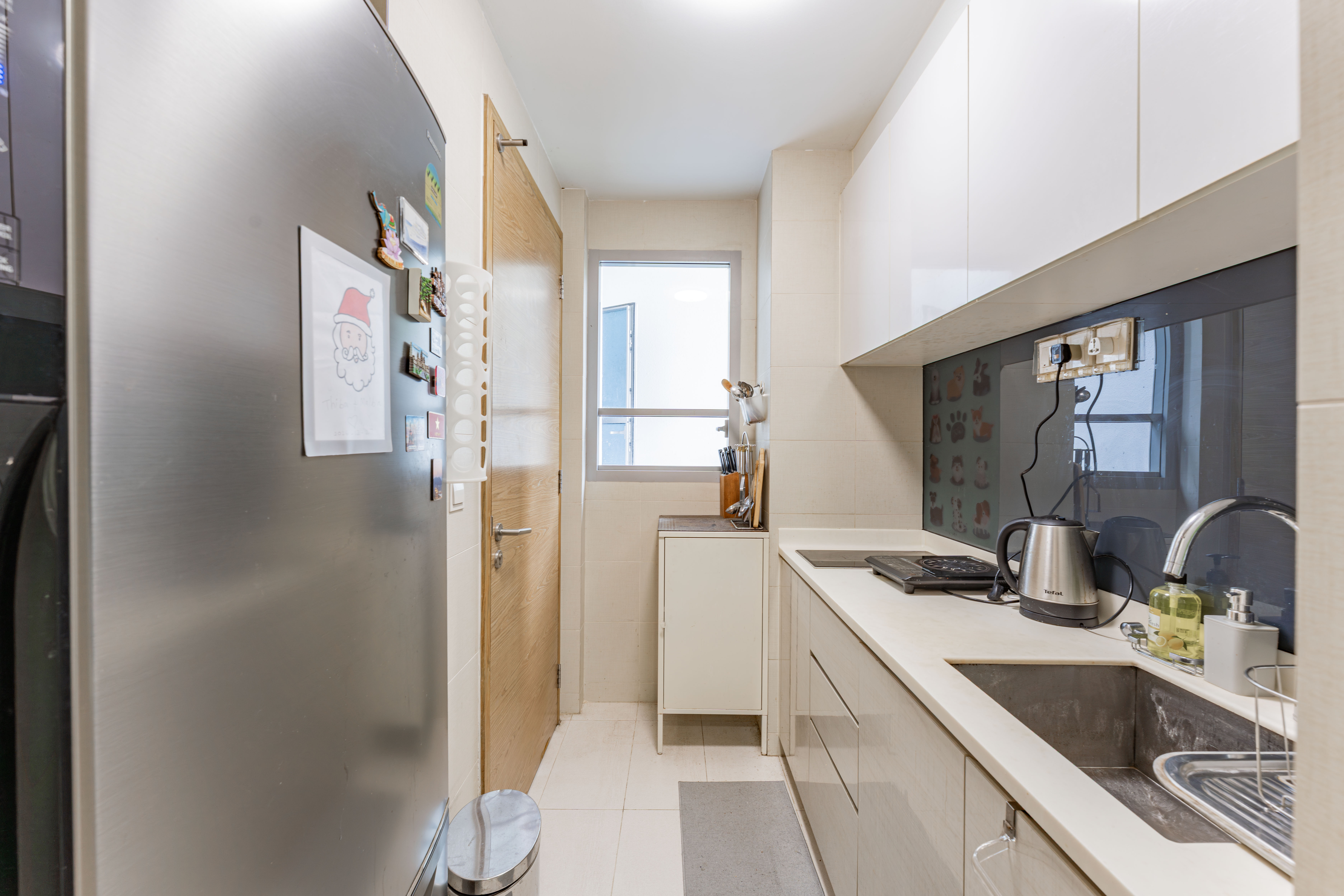 Fully Furnished 1-Bedroom Gem, Low-Floor Convenience - Photo 4