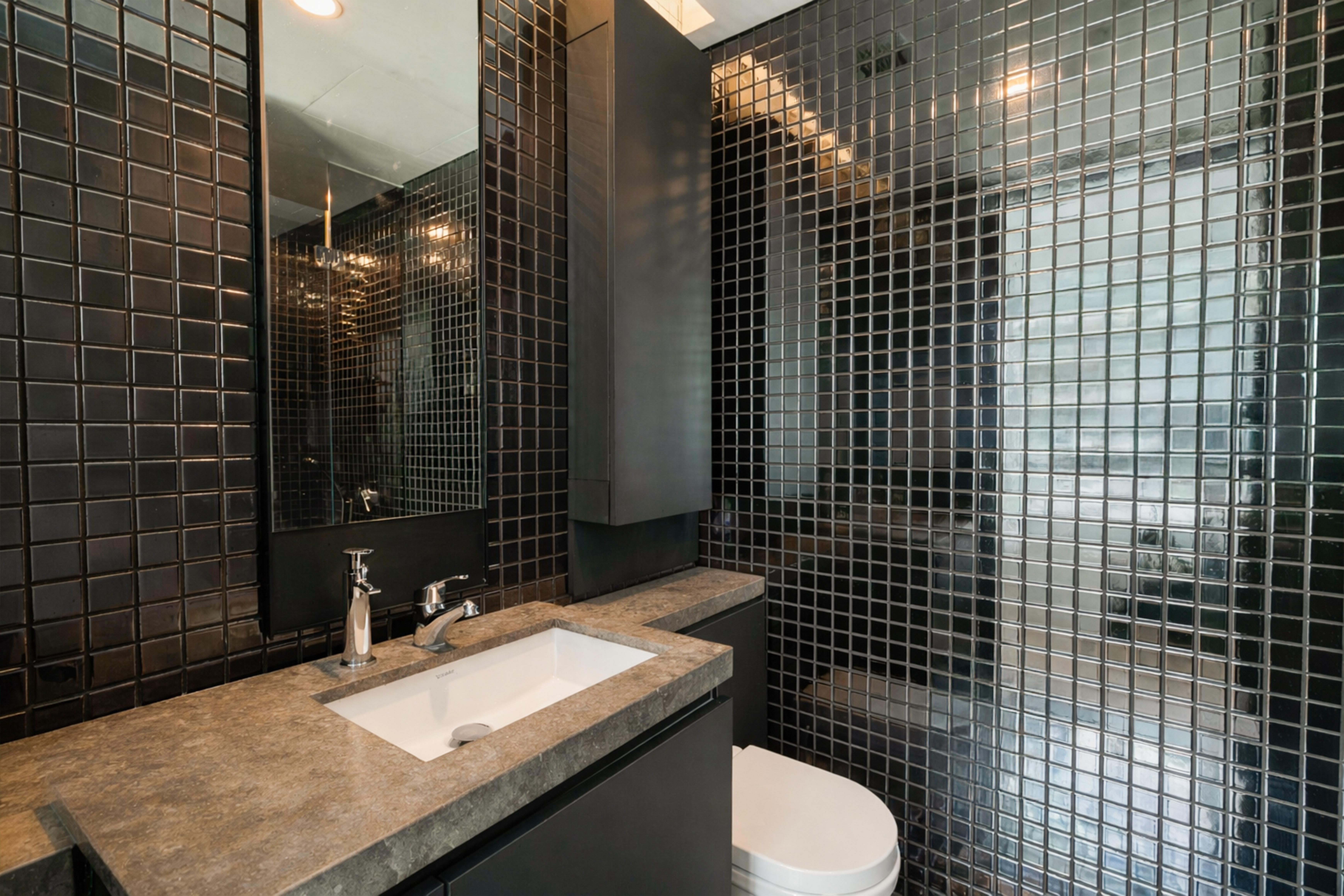 Stunning Cityscape from High-Floor Point Block – Skysuites@Anson - Photo 5