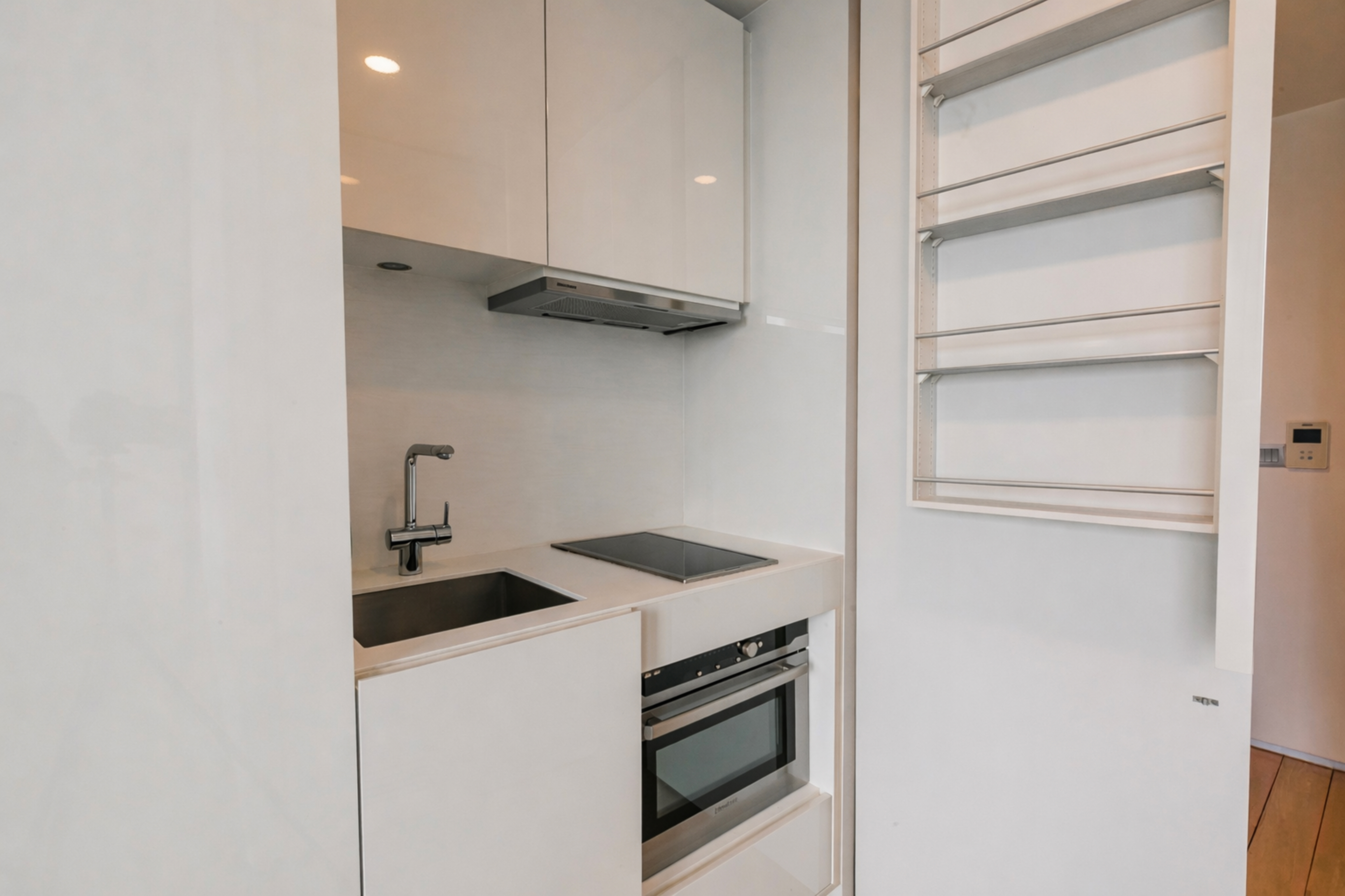 Stunning Cityscape from High-Floor Point Block – Skysuites@Anson
