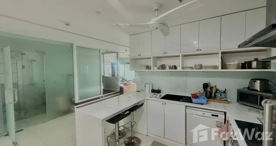 2 Bedroom Condo for sale at View Talay 5 in Nong Prue Pattaya - Photo 2