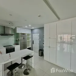 2 Bedroom Condo for sale at View Talay 5 in Nong Prue Pattaya - Photo 7