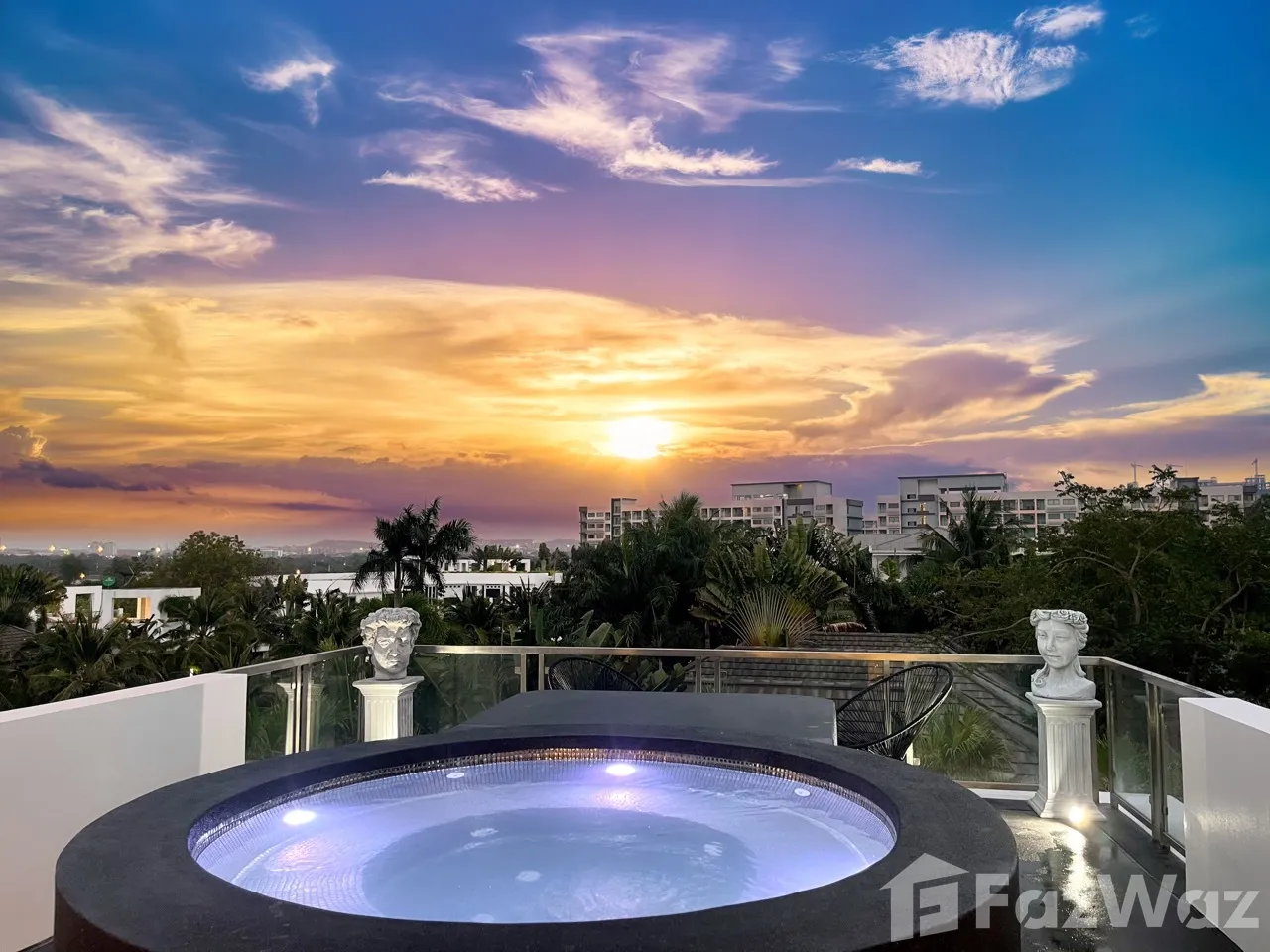 8 Bedroom Villa for sale at Palm Oasis in Nong Prue Pattaya - Photo 13