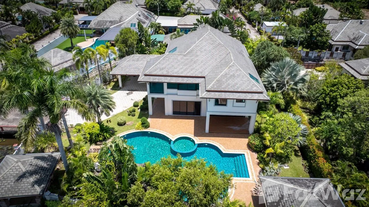 4 Bedroom Villa for sale at Baan Dusit Pattaya Park in Huai Yai Pattaya - Photo 19