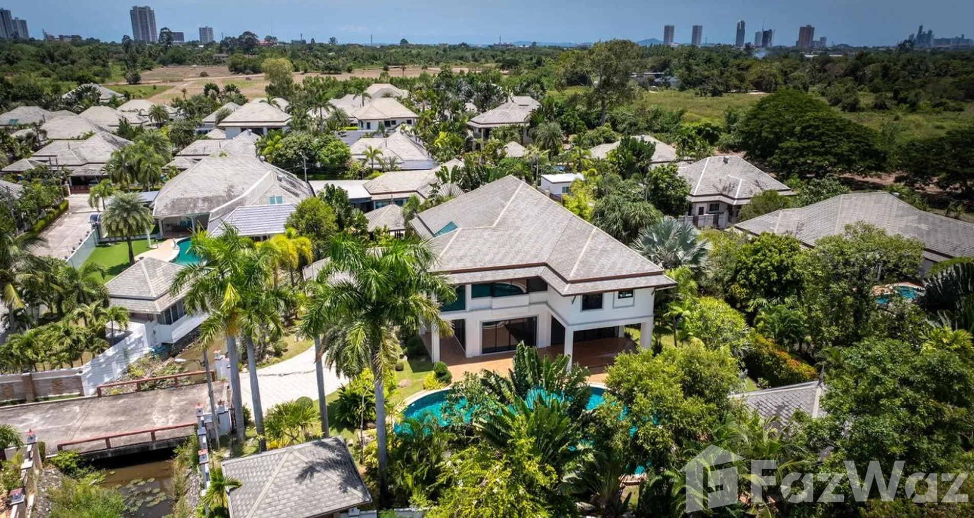 4 Bedroom Villa for sale at Baan Dusit Pattaya Park in Huai Yai Pattaya - Photo 3