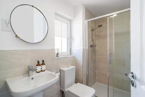 3 bedroom semi-detached house for sale - Photo 16
